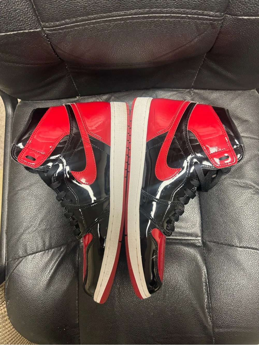 Jordan Men’s Air Jordan 1 High Black/Red Patent Leather